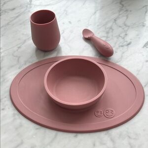 EZPZ dusty pink infant feeding set